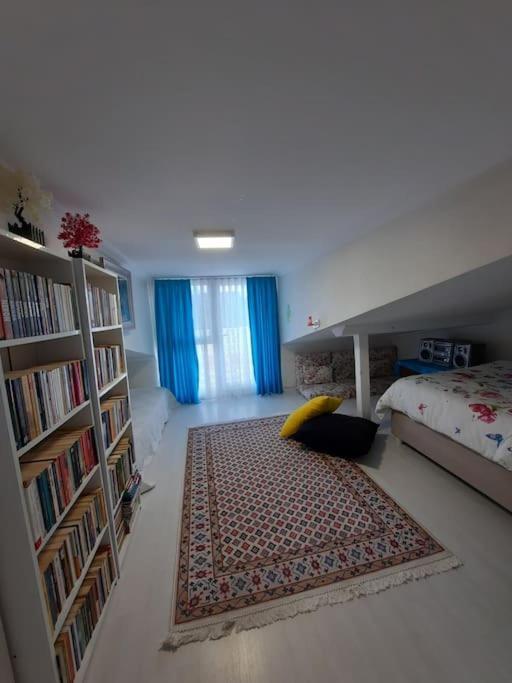 Deniz Manzarasi, Marti Sesleri Esliginde Istanbul Apartment Exterior foto